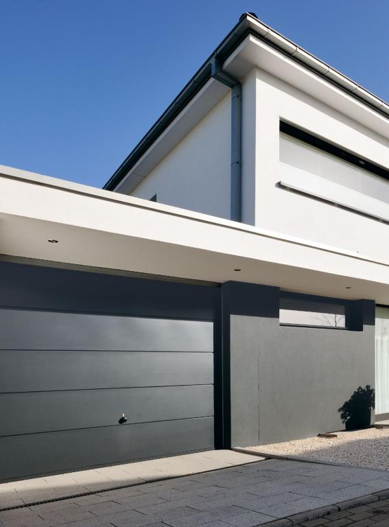 Installation professionnelle de portes Hörmann à Mulhouse, Illzach et Altkirch : pourquoi faire appel à F Fermetures ?